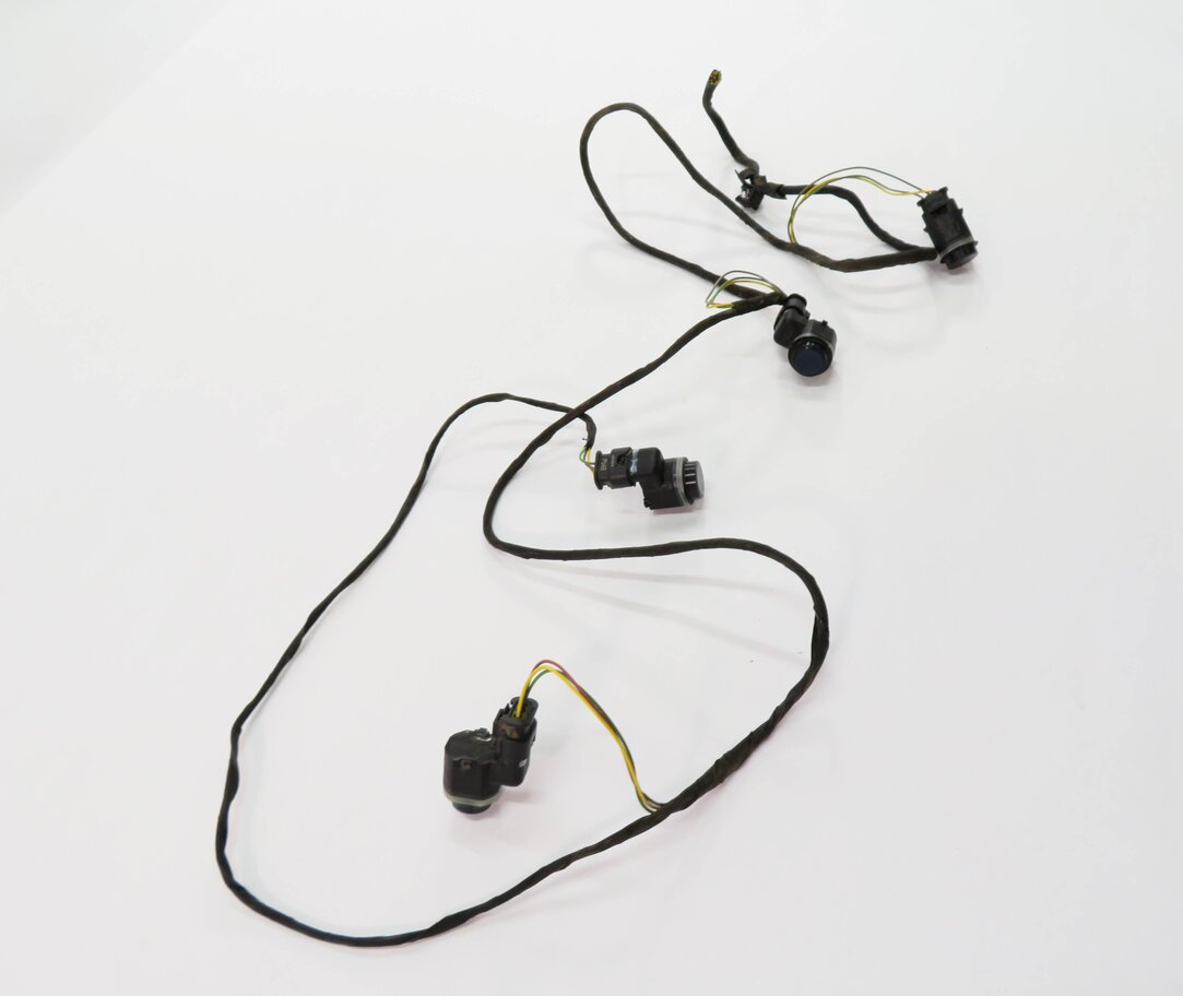 Thumbnail 3: 2013 BMW 740i (F01) REAR PDC PARK DISTANCE SENSOR SET w/ HARNESS (MIDNIGHT BLUE)
