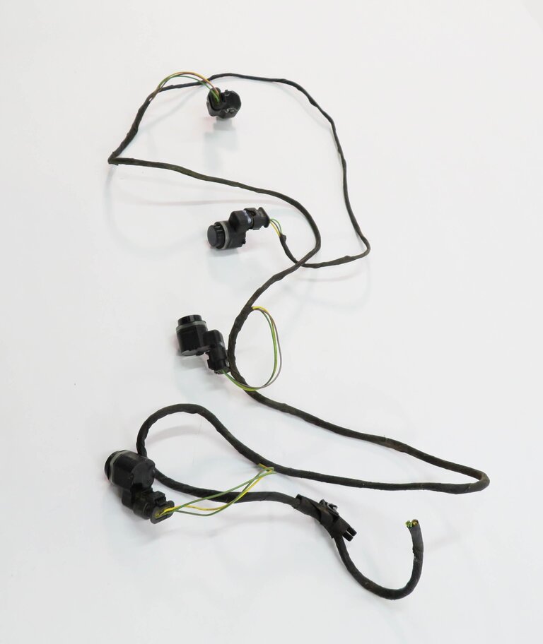 Thumbnail 4: 2013 BMW 740i (F01) REAR PDC PARK DISTANCE SENSOR SET w/ HARNESS (MIDNIGHT BLUE)