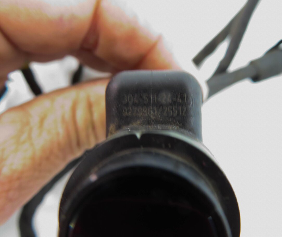 Thumbnail 6: 2013 BMW 740i (F01) REAR PDC PARK DISTANCE SENSOR SET w/ HARNESS (MIDNIGHT BLUE)