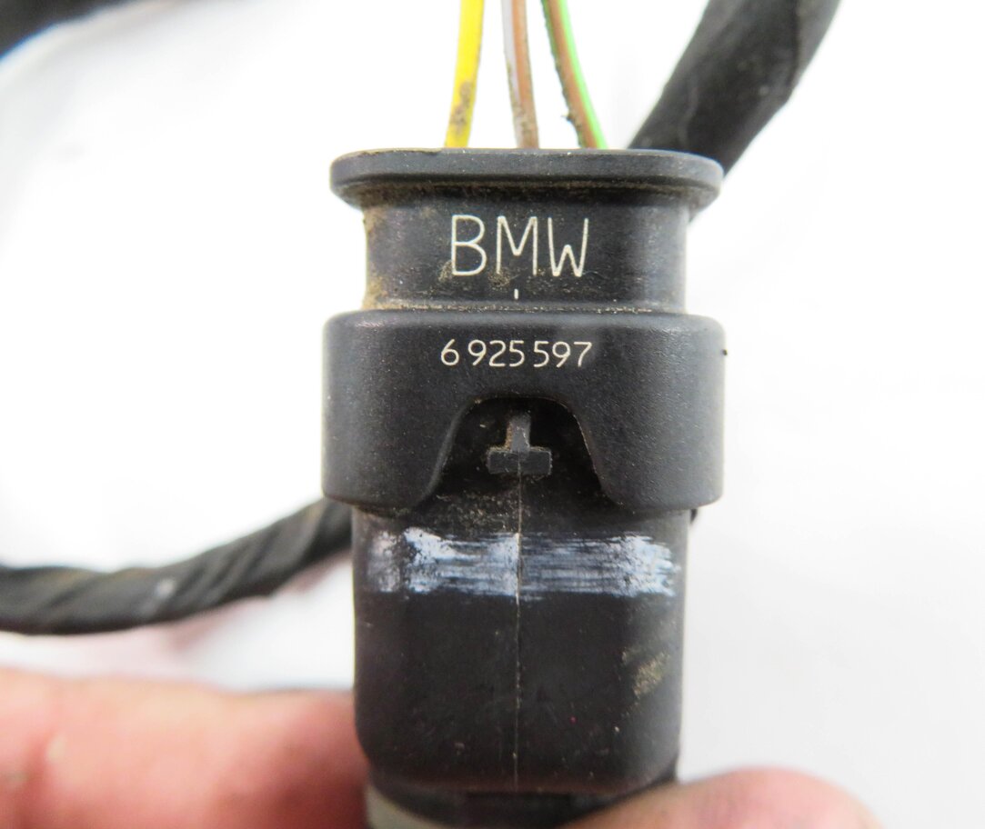 Thumbnail 7: 2013 BMW 740i (F01) REAR PDC PARK DISTANCE SENSOR SET w/ HARNESS (MIDNIGHT BLUE)