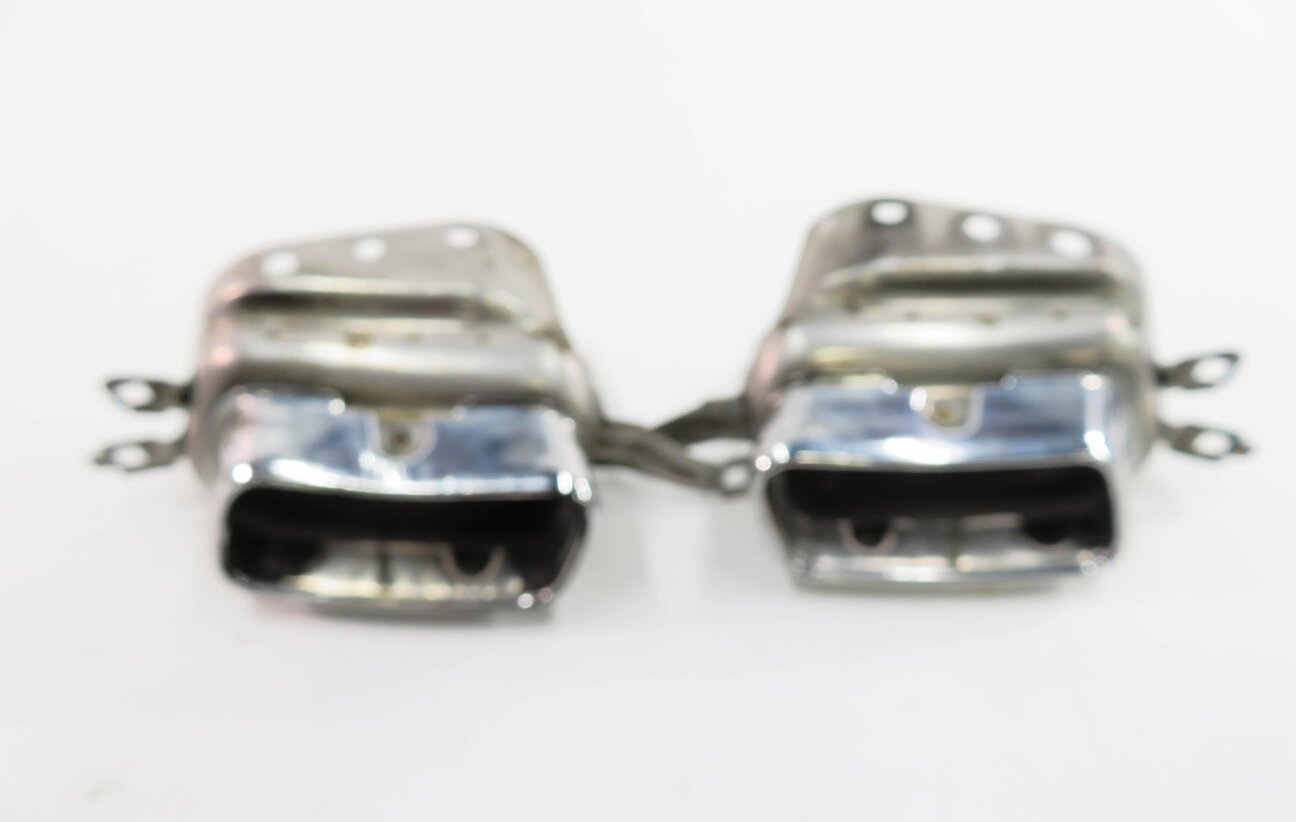 Thumbnail 2: 2013 BMW 740i (F01 F02) EXHAUST TIP SET-2