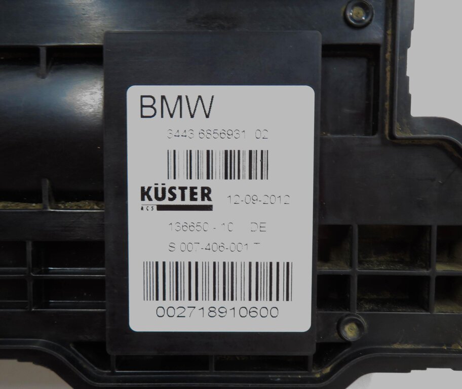 Thumbnail 7: 2013 BMW 740i (F01) EMERGENCY PARKING BRAKE ACTUATOR MOTOR w/ CABLES