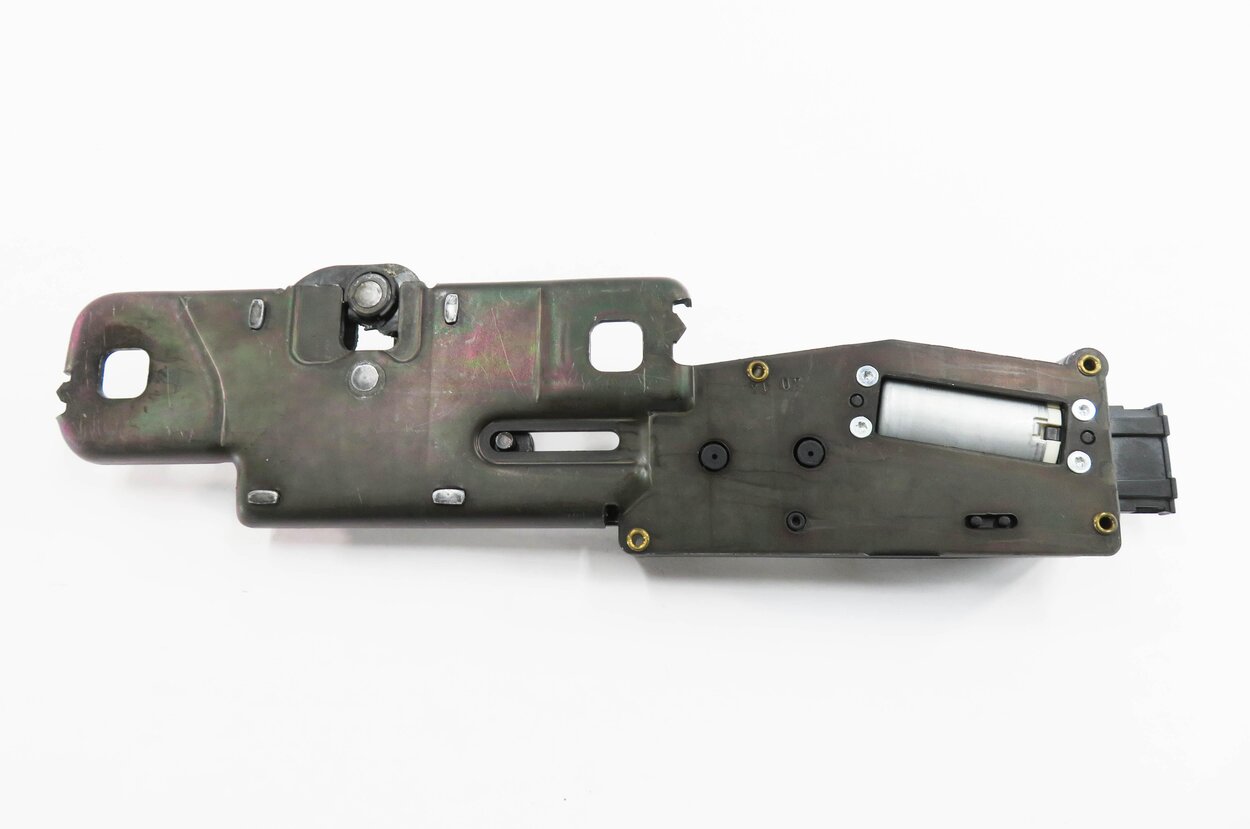 Thumbnail 2: 2015 AUDI SQ5 (B8 8R) REAR TRUNK LOCK LATCH ACTUATOR MOTOR STRIKER PLATE