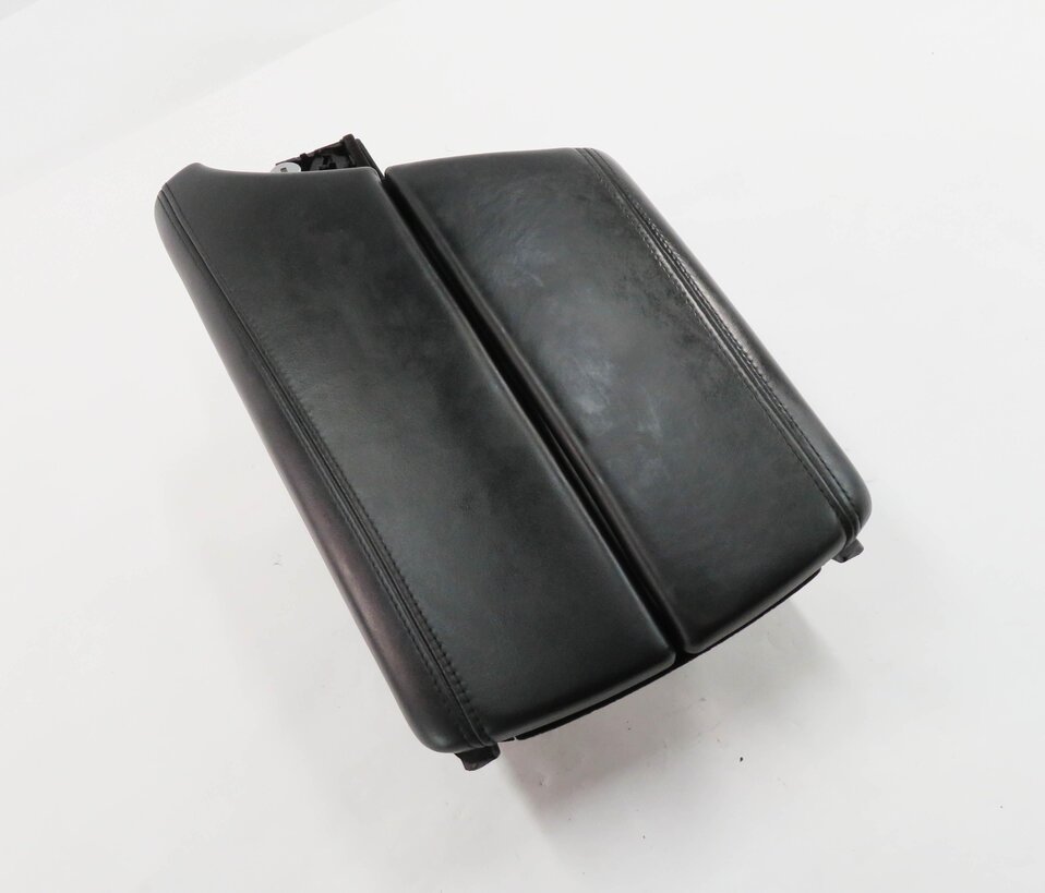 Thumbnail 1: 2012-2016 BMW 528i 535i 550i (F10) FRONT CENTER CONSOLE ARM REST LID (BLACK)
