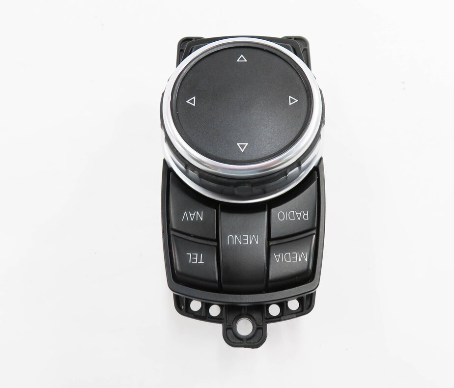 Thumbnail 6: 2015 BMW 535i (F10) RADIO STEREO MEDIA GPS NAVIGATION i-DRIVE SWITCH (4-PIN)