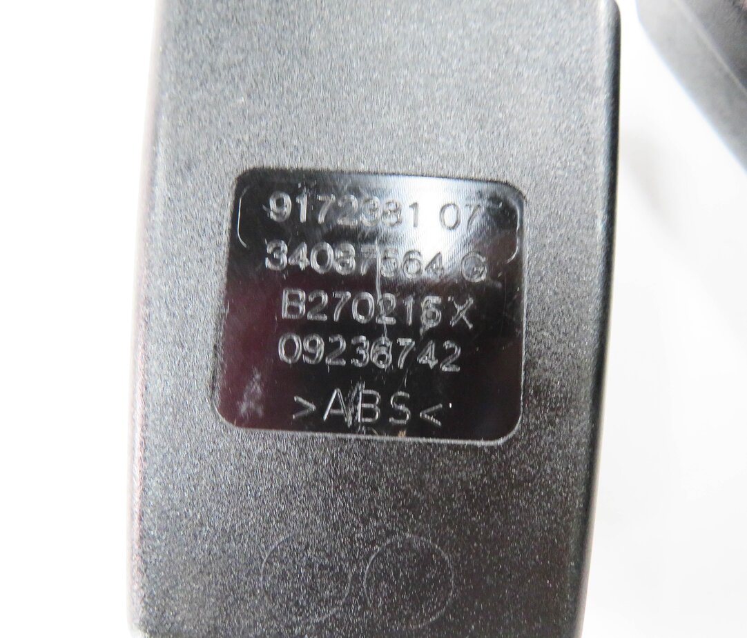 Thumbnail 6: 2015 BMW 535i (F10) REAR SEAT - SEATBELT BUCKLE RECEIVER SET-3 (BLACK)