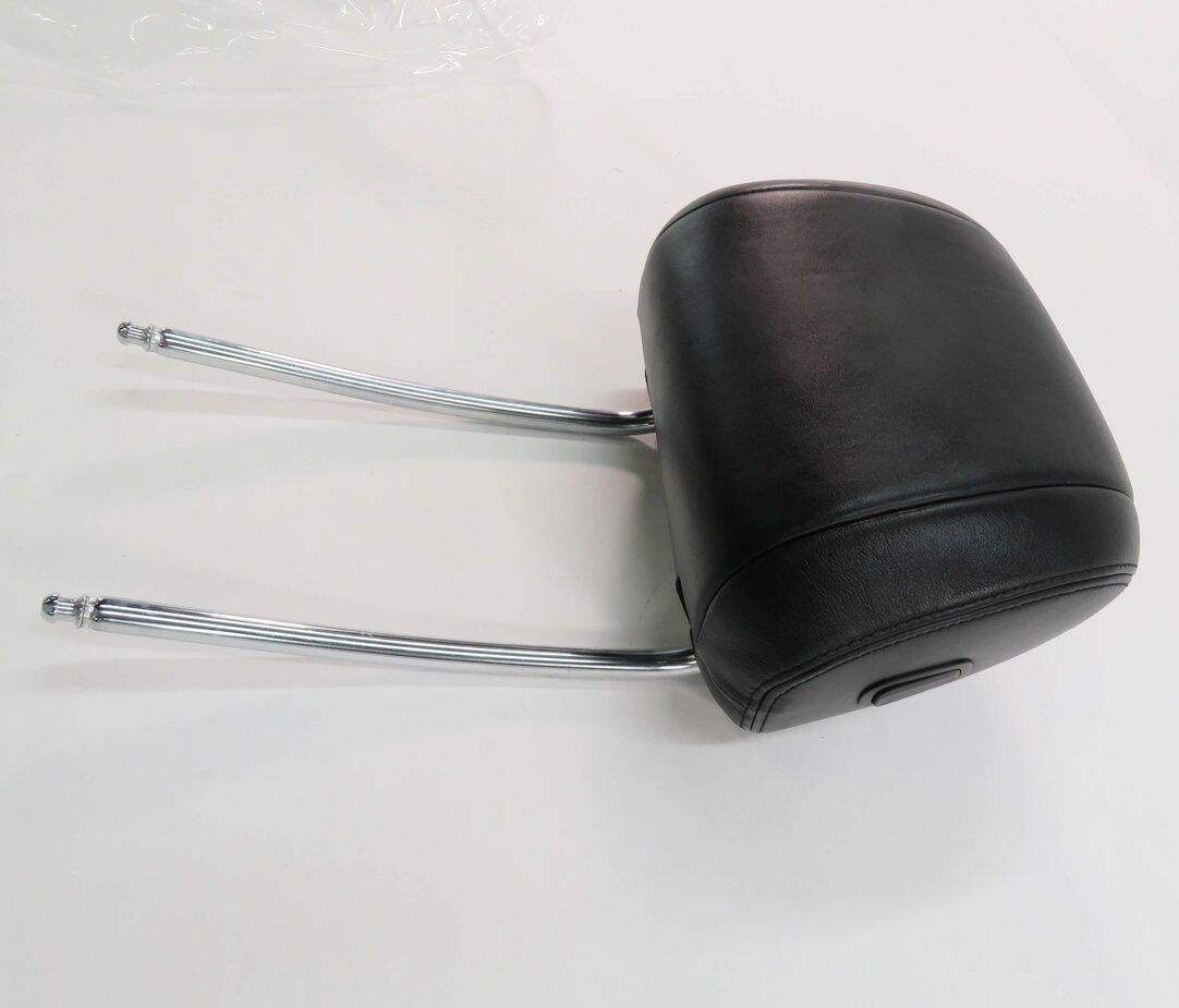 Thumbnail 4: 2015 BMW 535i (F10) LEFT FRONT DRIVER SEAT HEADREST (BLACK NAPPA LEATHER)