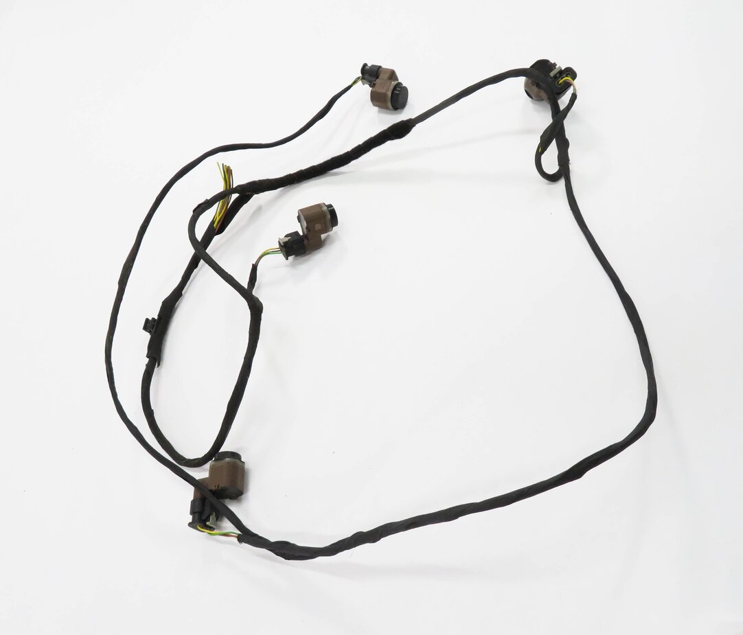 Thumbnail 3: 2015 BMW 535i (F10) REAR PDC PARK DISTANCE SENSOR SET-4 w/ HARNESS (BLACK)