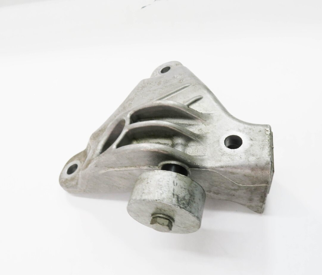 Thumbnail 3: 2015 BMW 535i (F10) 3.0L N55 TURBO - LEFT DRIVER ENGINE MOUNT BRACKET