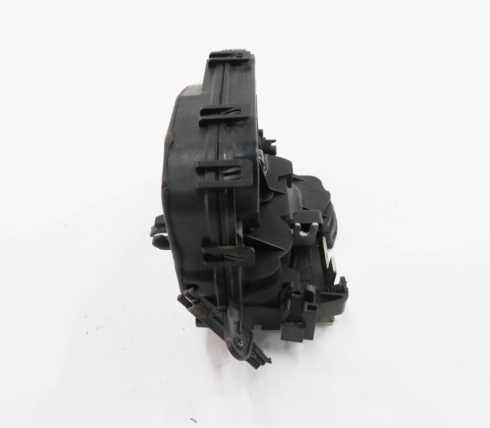 Thumbnail 3: 2010-2018 BMW E90 F30 F32 E60 F10 F01 F25 F26 E70 E71 - LEFT REAR DOOR LATCH