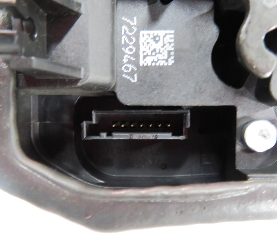 Thumbnail 6: 2010-2018 BMW E90 F30 F32 E60 F10 F01 F25 F26 E70 E71 - LEFT REAR DOOR LATCH
