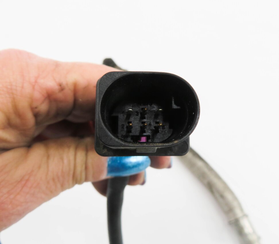 Thumbnail 6: 2011 BMW 335D (E90) 3.0L M57Y DIESEL - PARTICULATE FILTER O2 OXYGEN SENSOR PROBE