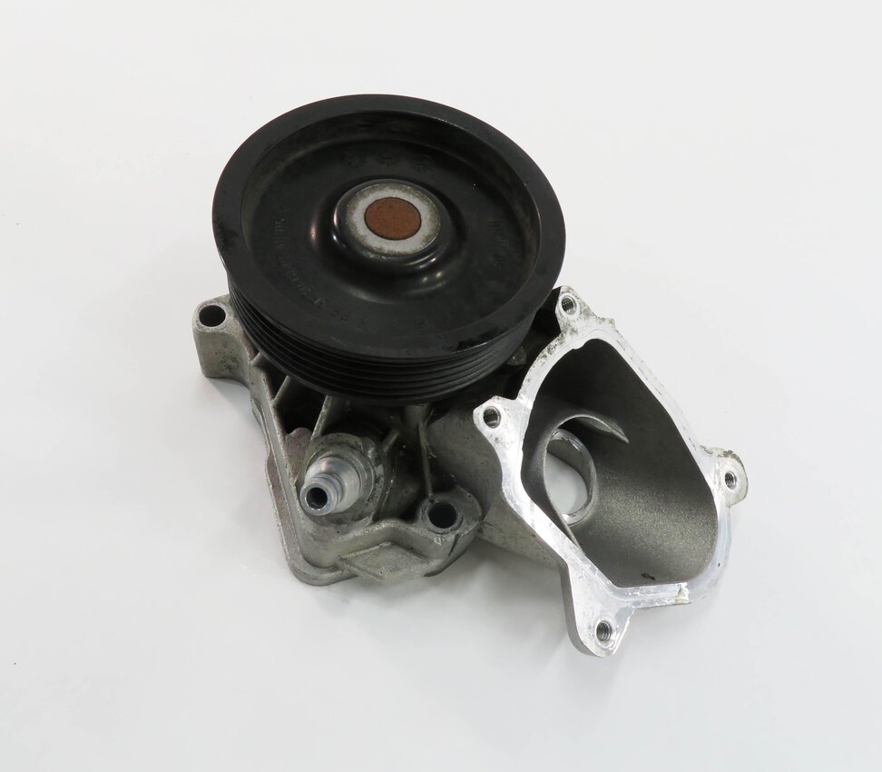 2009-2013 BMW 335D X5 (E90 E70) 3.0L M57Y DIESEL ENGINE COOLANT FLUID WATER PUMP
