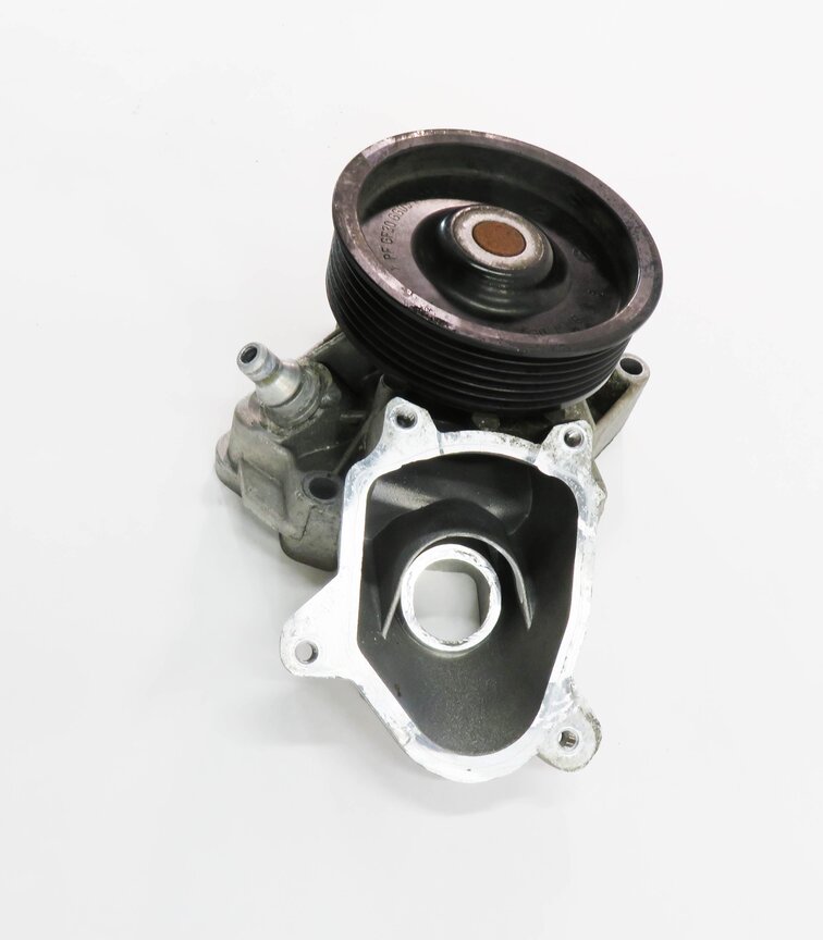 Thumbnail 4: 2009-2013 BMW 335D X5 (E90 E70) 3.0L M57Y DIESEL ENGINE COOLANT FLUID WATER PUMP
