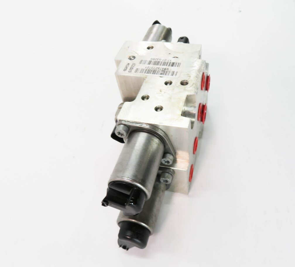 Thumbnail 4: 2007 BMW X5 (E70) 3.0L N52 ENGINE - DYNAMIC DRIVE HYDRAULIC VALVE BLOCK