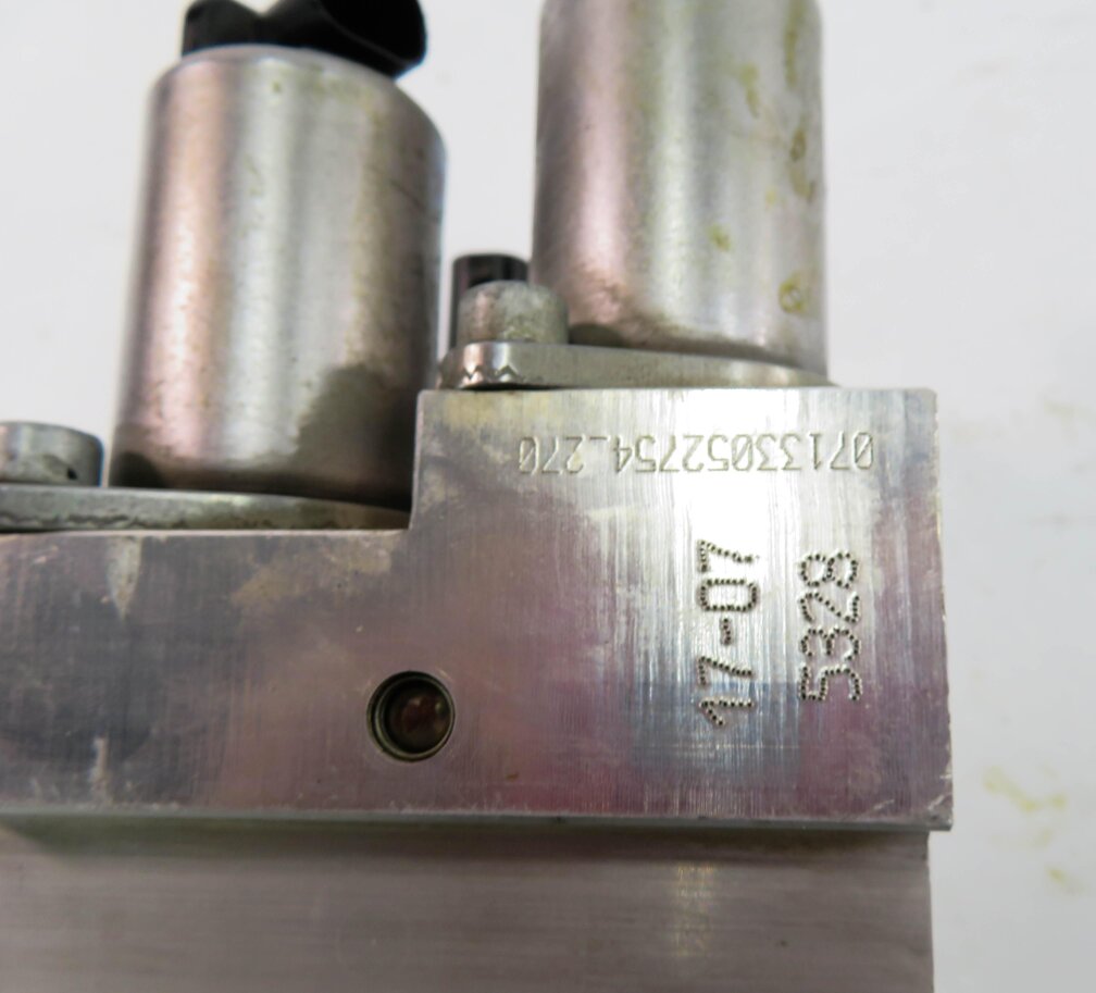 Thumbnail 8: 2007 BMW X5 (E70) 3.0L N52 ENGINE - DYNAMIC DRIVE HYDRAULIC VALVE BLOCK