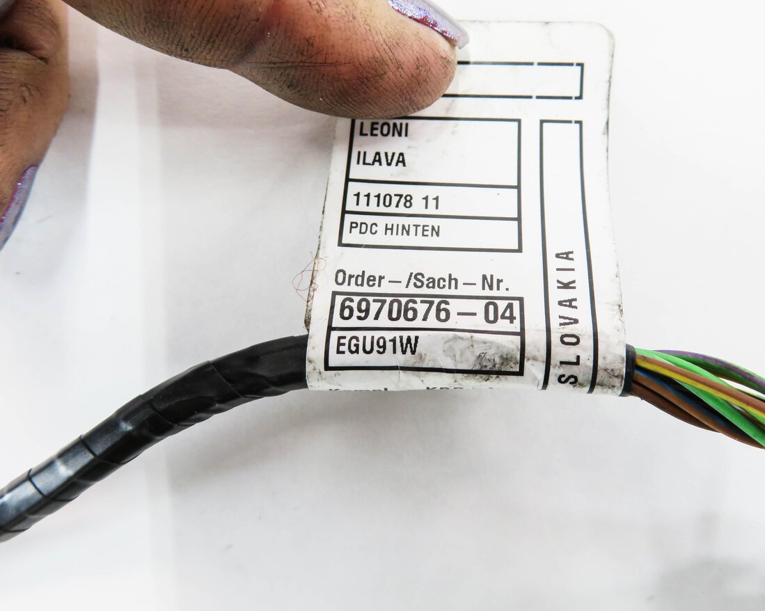 Thumbnail 8: 2007 BMW X5 (E70) REAR PDC PARK DISTANCE SENSOR SET w/ HARNESS (BLACK)