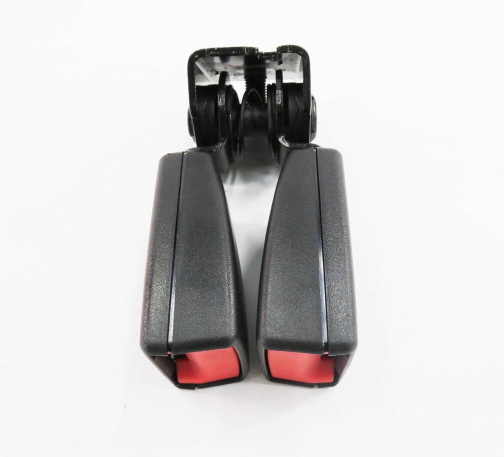 Thumbnail 2: 2007 BMW X5 (E70) LEFT & RIGHT REAR 3rd THIRD ROW SEAT SEATBELT BUCKLE RECEIVER