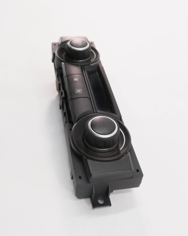 Thumbnail 10: 2007-2013 BMW X5 (E70) REAR HEATER A/C CLIMATE TEMPERATURE CONTROL PANEL