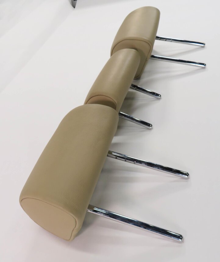 Thumbnail 4: 2007 BMW X5 (E70) REAR 2nd SECOND ROW SEAT HEADRESET SET-3 (BEIGE LEATHER)