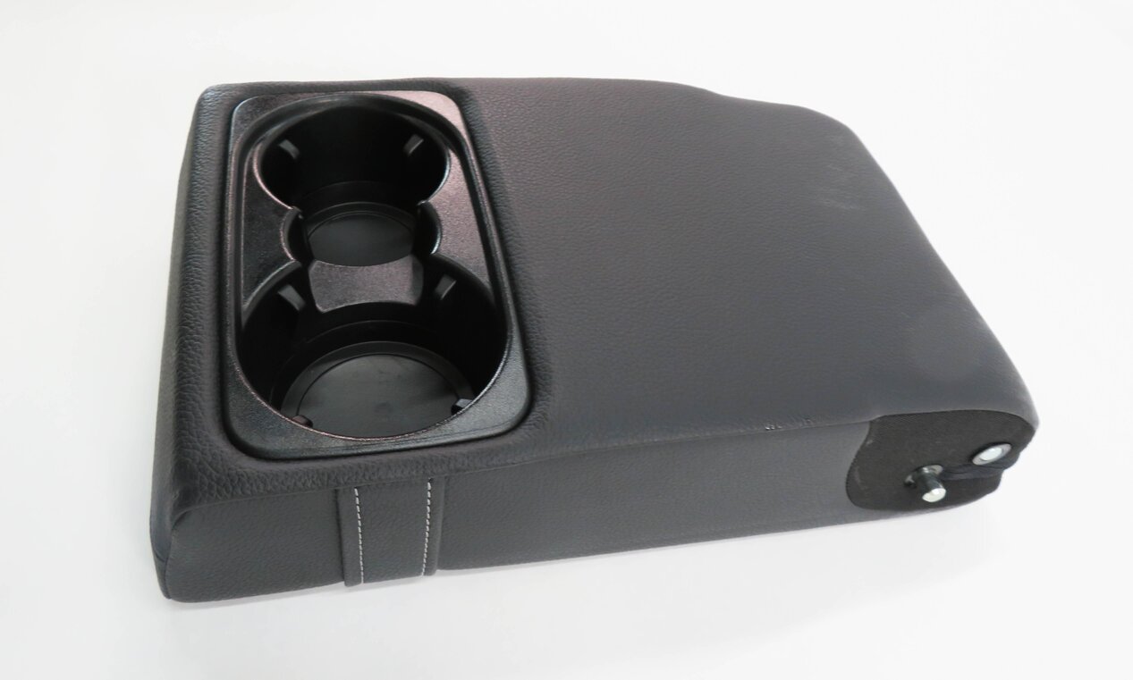 Thumbnail 4: 2014 MERCEDES ML350 (W166) REAR SEAT CENTER CONSOLE ARM REST CUP HOLDER (BLACK)