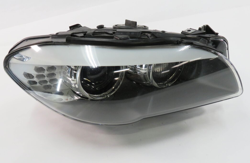 Thumbnail 3: 2011-2013 BMW 528i 535i 550i M5 (F10) RIGHT - XENON HID ADAPTIVE HEADLIGHT LAMP