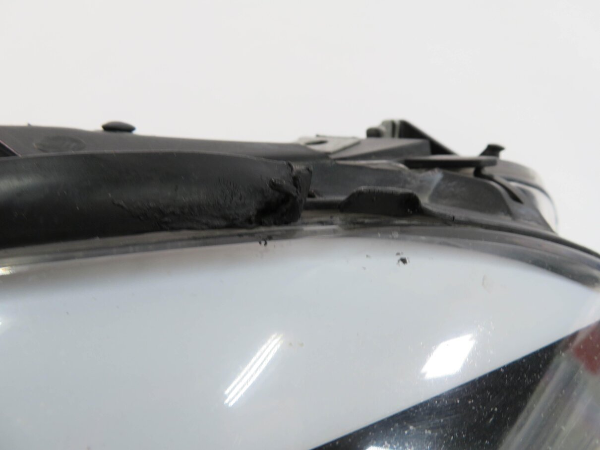 Thumbnail 8: 2011-2013 BMW 528i 535i 550i M5 (F10) RIGHT - XENON HID ADAPTIVE HEADLIGHT LAMP