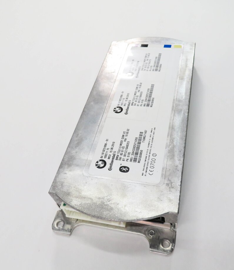 Thumbnail 4: 2011 BMW 550i (F10) BLUETOOTH TELEMATICS COMMUNICATION CONTROL MODULE