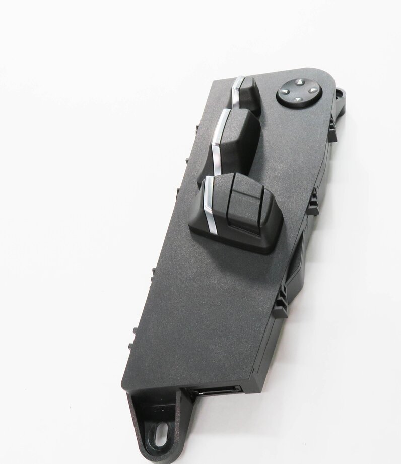 Thumbnail 3: 2011 BMW 550i (F10) LEFT FRONT DRIVER POWER SEAT ADJUSTMENT SWITCH BUTTON