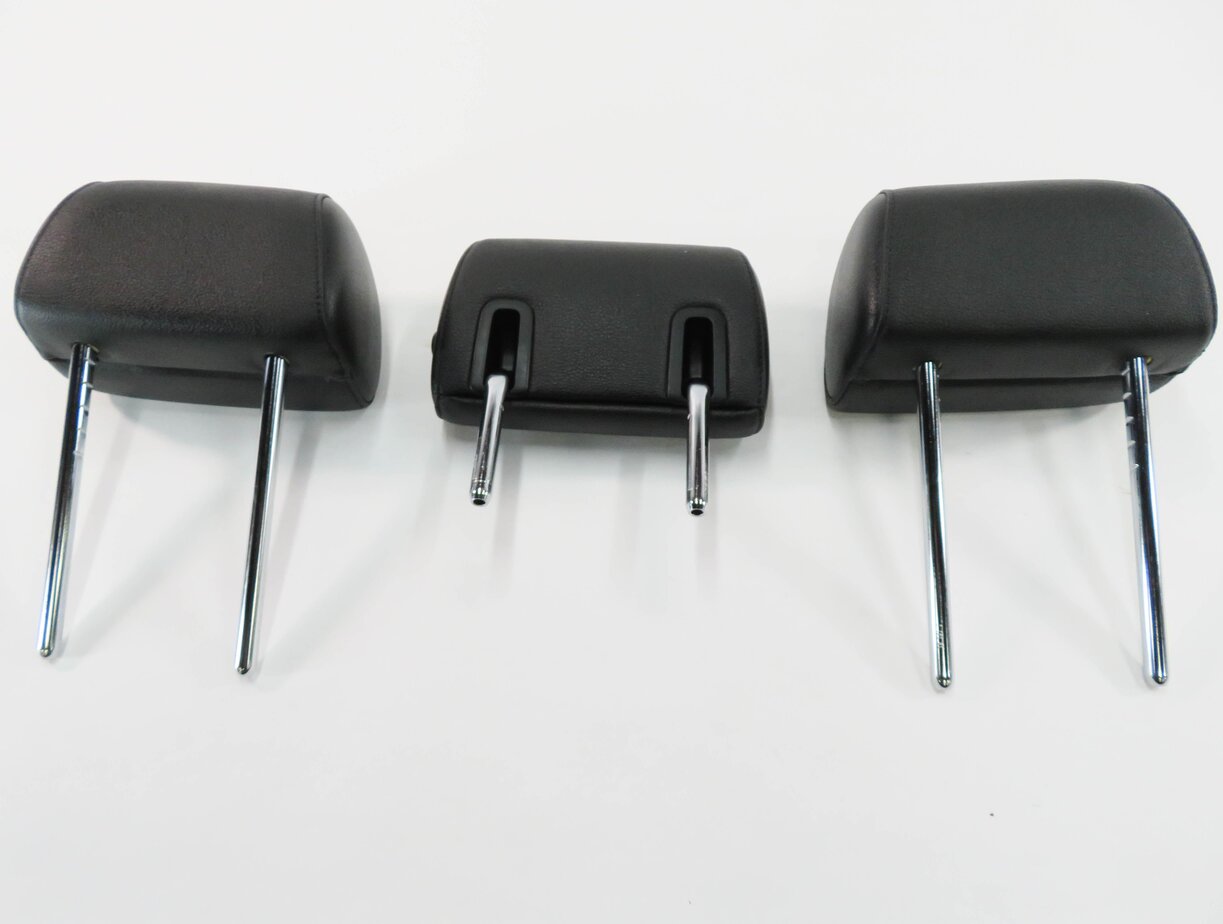Thumbnail 7: 2011 BMW 550i (F10) REAR SEAT HEADREST SET-3 (BLACK DAKOTA LEATHER PLCSW)