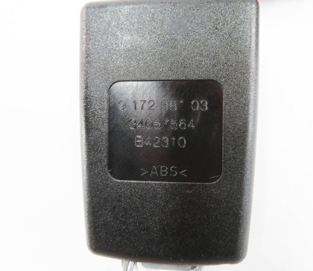 Thumbnail 7: 2011 BMW 550i (F10) REAR SEAT SEATBELT BUCKLE RECEIVER SET-3 (BLACK)