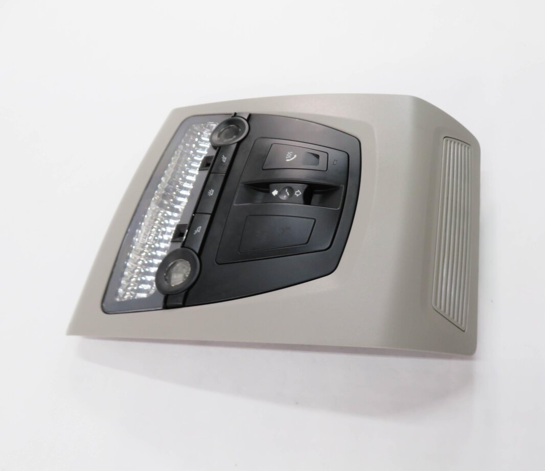 Thumbnail 4: 2011 BMW 550i (F10) FRONT DOME LIGHT MAP READING COURTESY LIGHT LAMP (GRAY)
