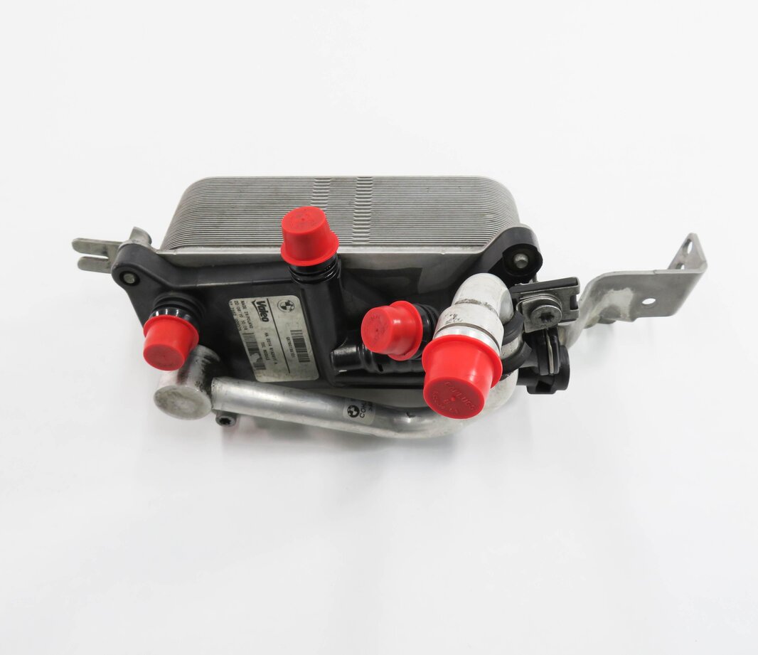 Thumbnail 6: 10-19 BMW 528i 550i 550iGT 650i (F06 F07 F10) 4.4L TURBO A/T TRANSMISSION COOLER
