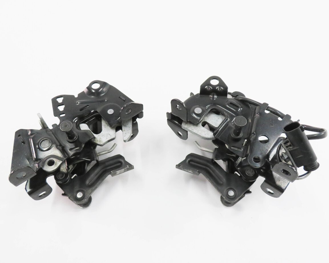 Thumbnail 2: 2011 BMW 550i (F10) FRONT LEFT & RIGHT LOWER HOOD LOCK LATCH SET-2
