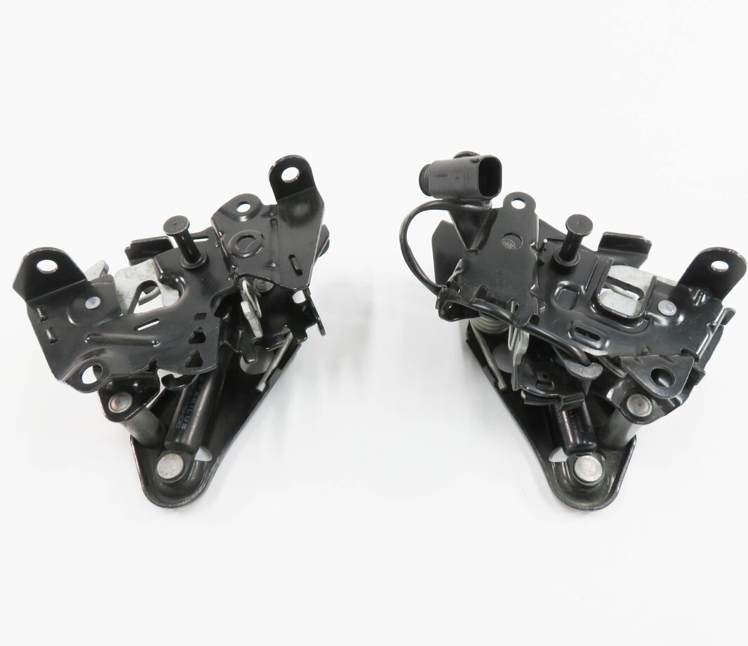 Thumbnail 5: 2011 BMW 550i (F10) FRONT LEFT & RIGHT LOWER HOOD LOCK LATCH SET-2