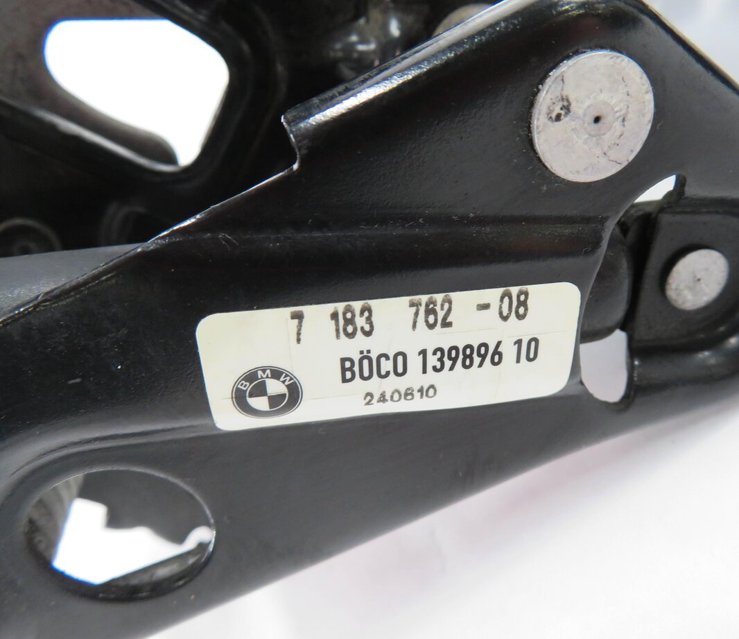 Thumbnail 8: 2011 BMW 550i (F10) FRONT LEFT & RIGHT LOWER HOOD LOCK LATCH SET-2