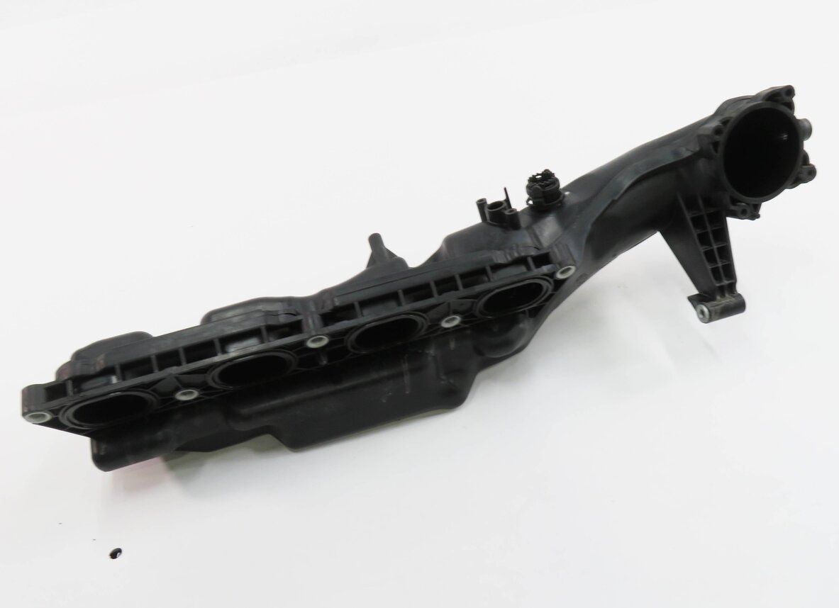 08-14 BMW 550i 650i 750i X5 X6 (F01 F10 E70 E71) 4.4L N63 - LEFT INTAKE MANIFOLD