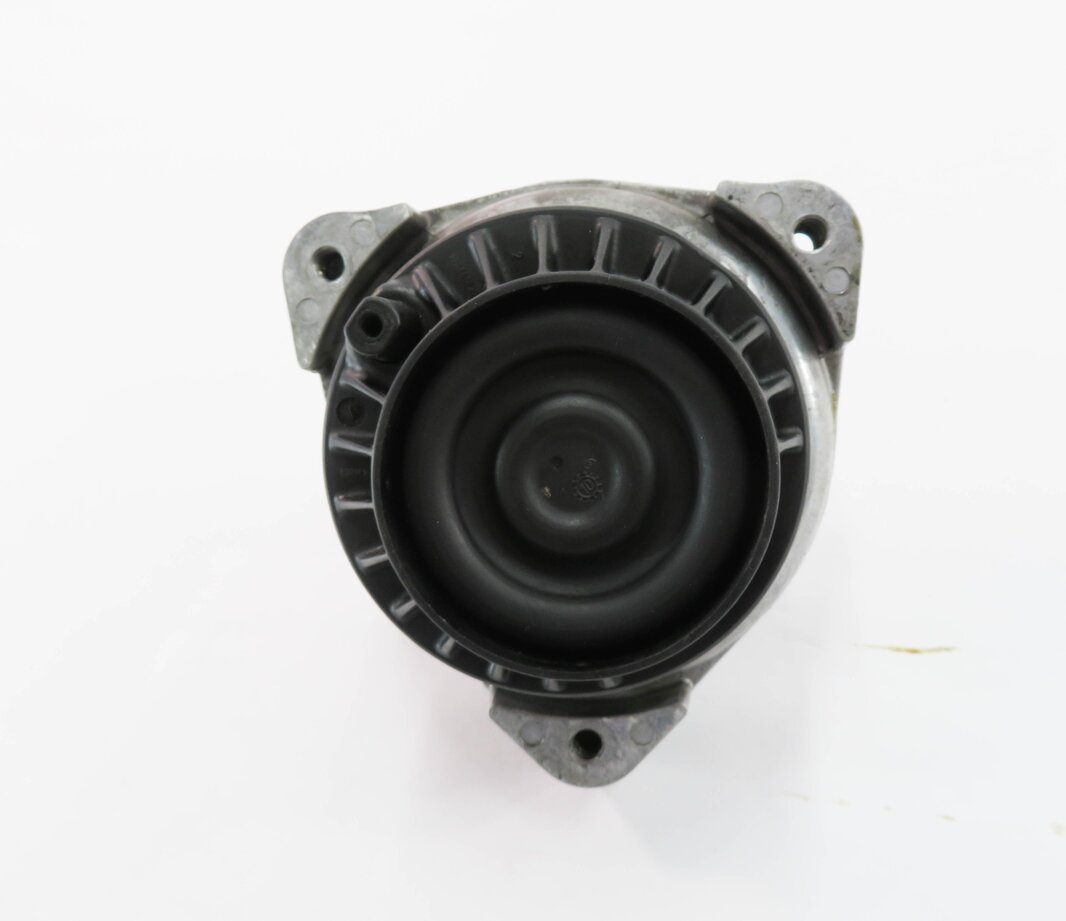 Thumbnail 2: 2011 BMW 550i (F10) 4.4L N63 TWIN TURBO ENGINE - RIGHT MOTOR MOUNT