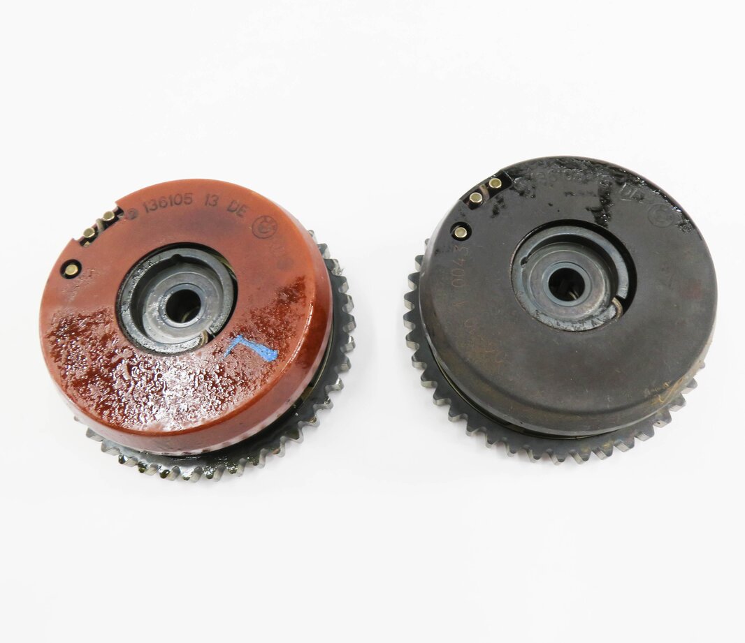 Thumbnail 5: 2011 BMW 550i (F10) 4.4L N63 TWIN TURBO ENGINE INTAKE & EXHAUST TIMING GEAR SET