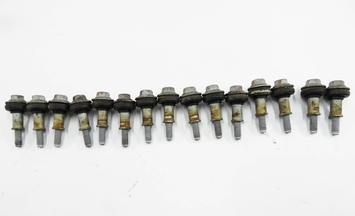 Thumbnail 10: 2006-2010 BMW M5 M6 ///M (E60 E63) 5.0L S85 V10 ENGINE - LEFT VALVE COVER