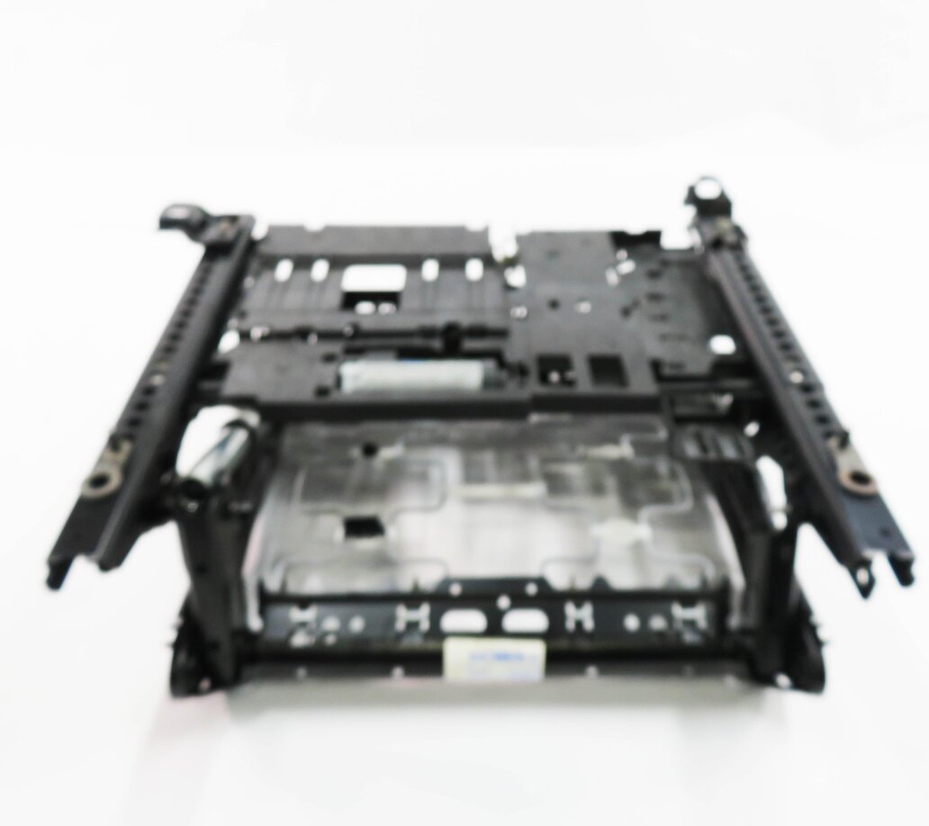Thumbnail 6: 2006-2007 BMW M5 ///M (E60) RIGHT FRONT PASSENGER SEAT TRACK w/ MOTORS