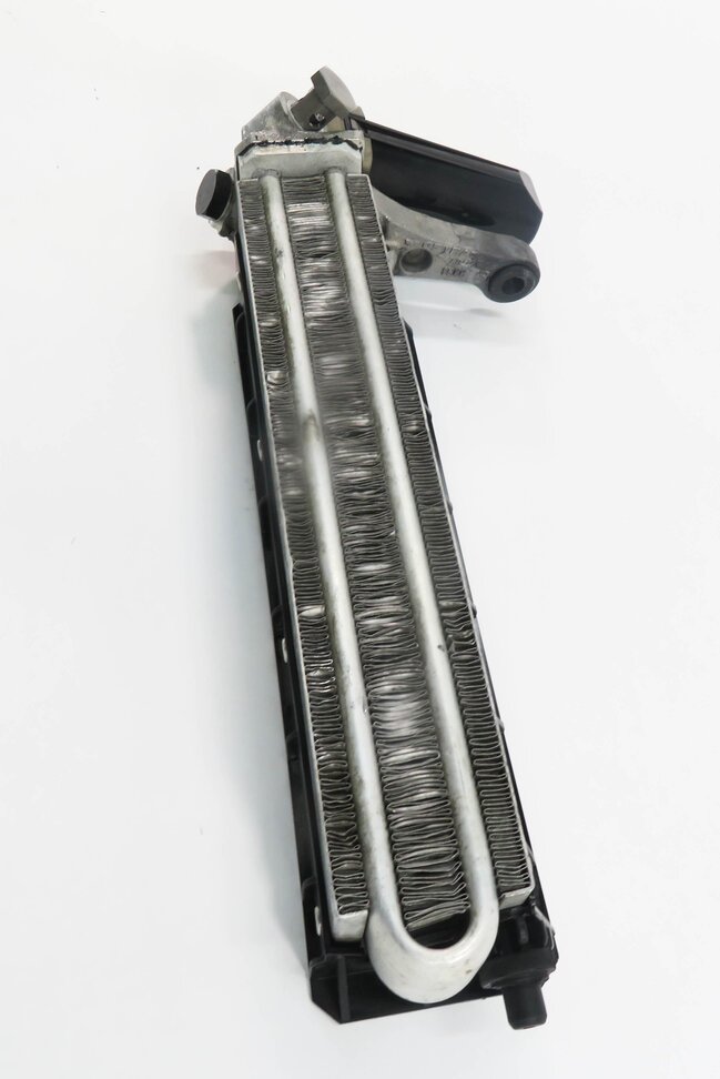 Thumbnail 4: 2006 BMW M5 ///M (E60) 5.0L V10 SMG TRANSMISSION OIL FLUID COOLER RADIATOR