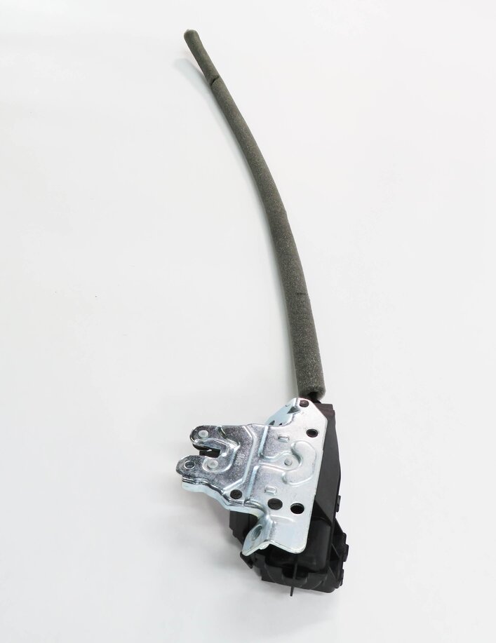 Thumbnail 4: 2012 MERCEDES C350 (C204) REAR TRUNK LOCK LATCH ACTUATOR