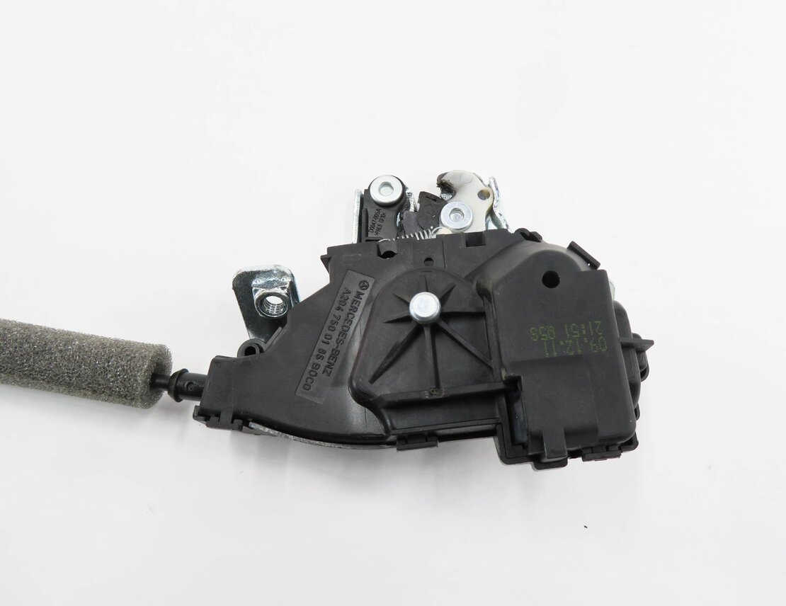 Thumbnail 6: 2012 MERCEDES C350 (C204) REAR TRUNK LOCK LATCH ACTUATOR