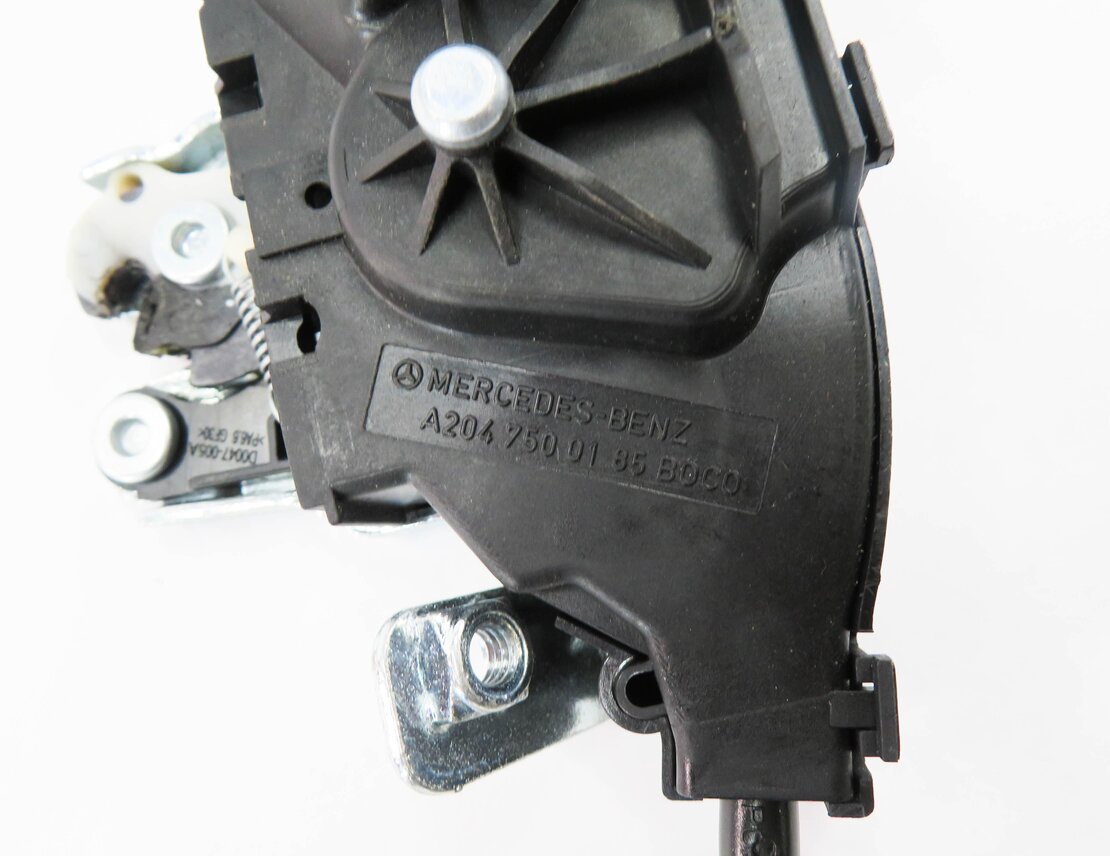 Thumbnail 7: 2012 MERCEDES C350 (C204) REAR TRUNK LOCK LATCH ACTUATOR