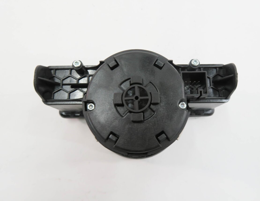 Thumbnail 6: 2012 MERCEDES C350 (C204) 3.5L M276 ENGINE - HEADLIGHT SWITCH CONTROL
