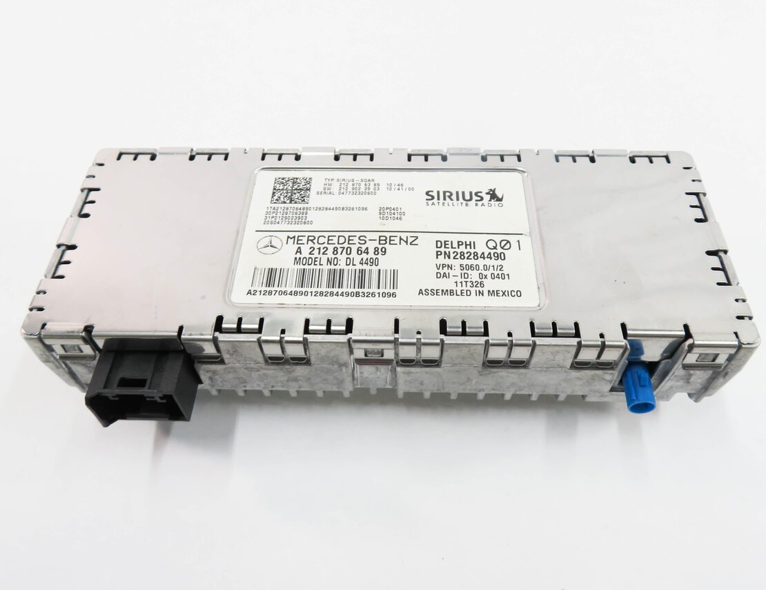 Thumbnail 2: 10-16 MERCEDES C250 C300 C350 E350 E550 GLK350 ML350 - SIRIUS SATELLITE RECEIVER