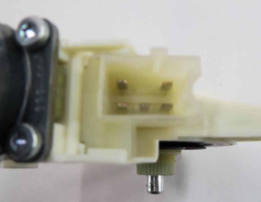 Thumbnail 7: 08-16 MERCEDES C250 C300 C350 C63 E350 E500 E550 E63 - LEFT FRONT WINDOW MOTOR