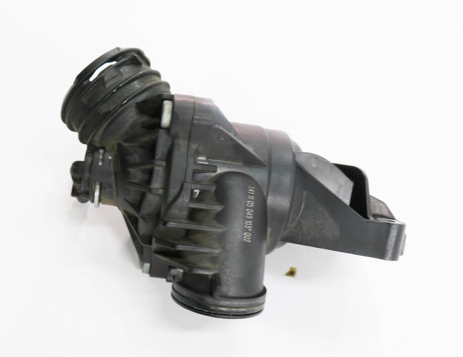 Thumbnail 4: 2012 MERCEDES C350 (C204) 3.5L M276 ENGINE - THERMOSTAT HOUSING