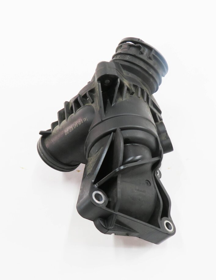 Thumbnail 5: 2012 MERCEDES C350 (C204) 3.5L M276 ENGINE - THERMOSTAT HOUSING